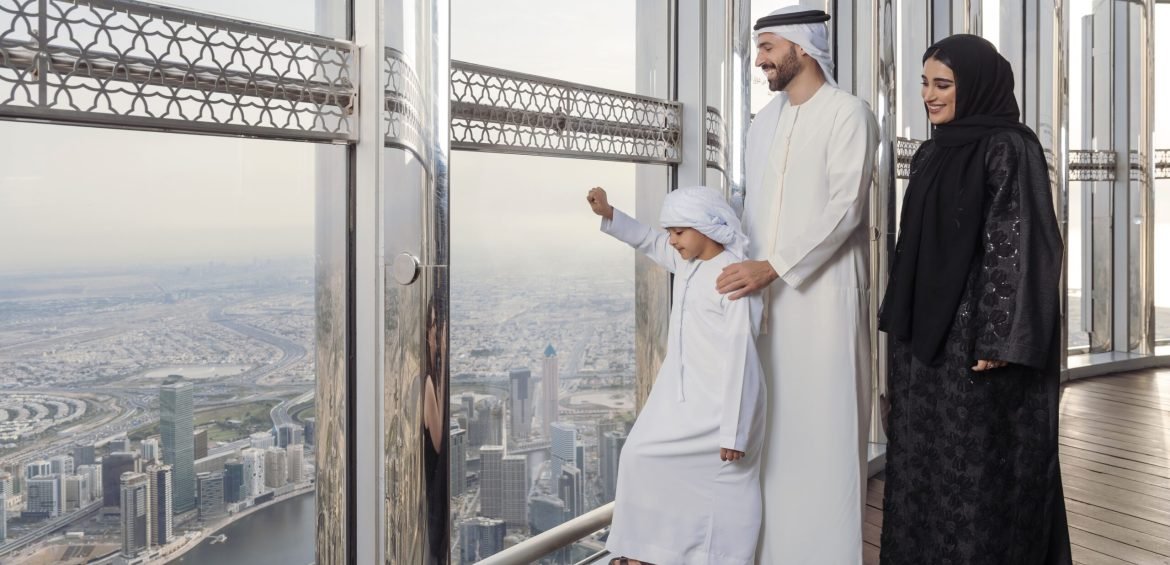 Burj Khalifa Dubai Tour – Touch the Sky